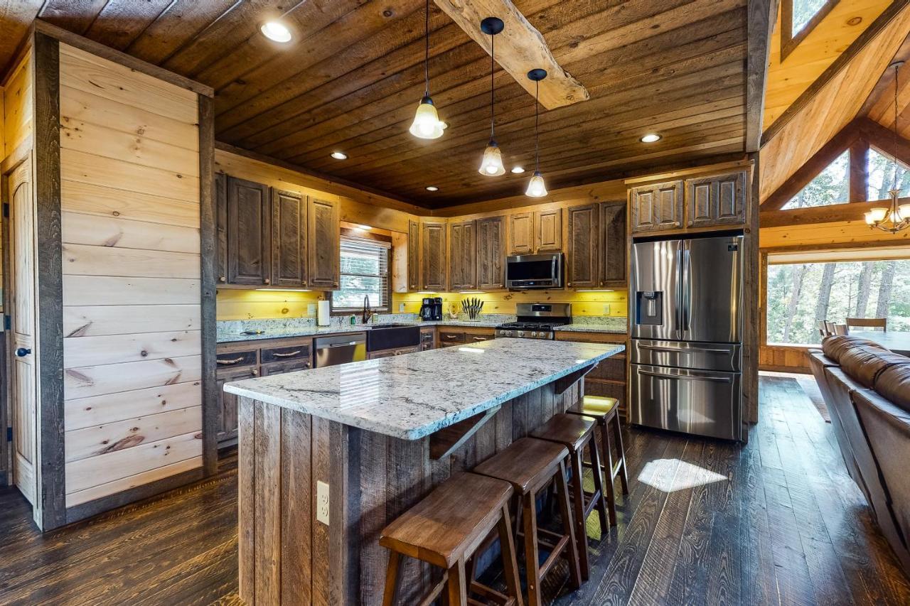 Whispering Woods Villa Блу Ридж Екстериор снимка