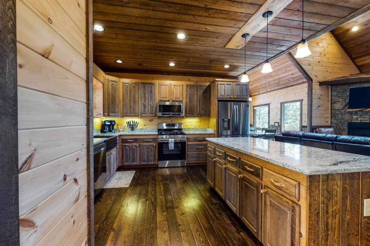 Whispering Woods Villa Блу Ридж Екстериор снимка