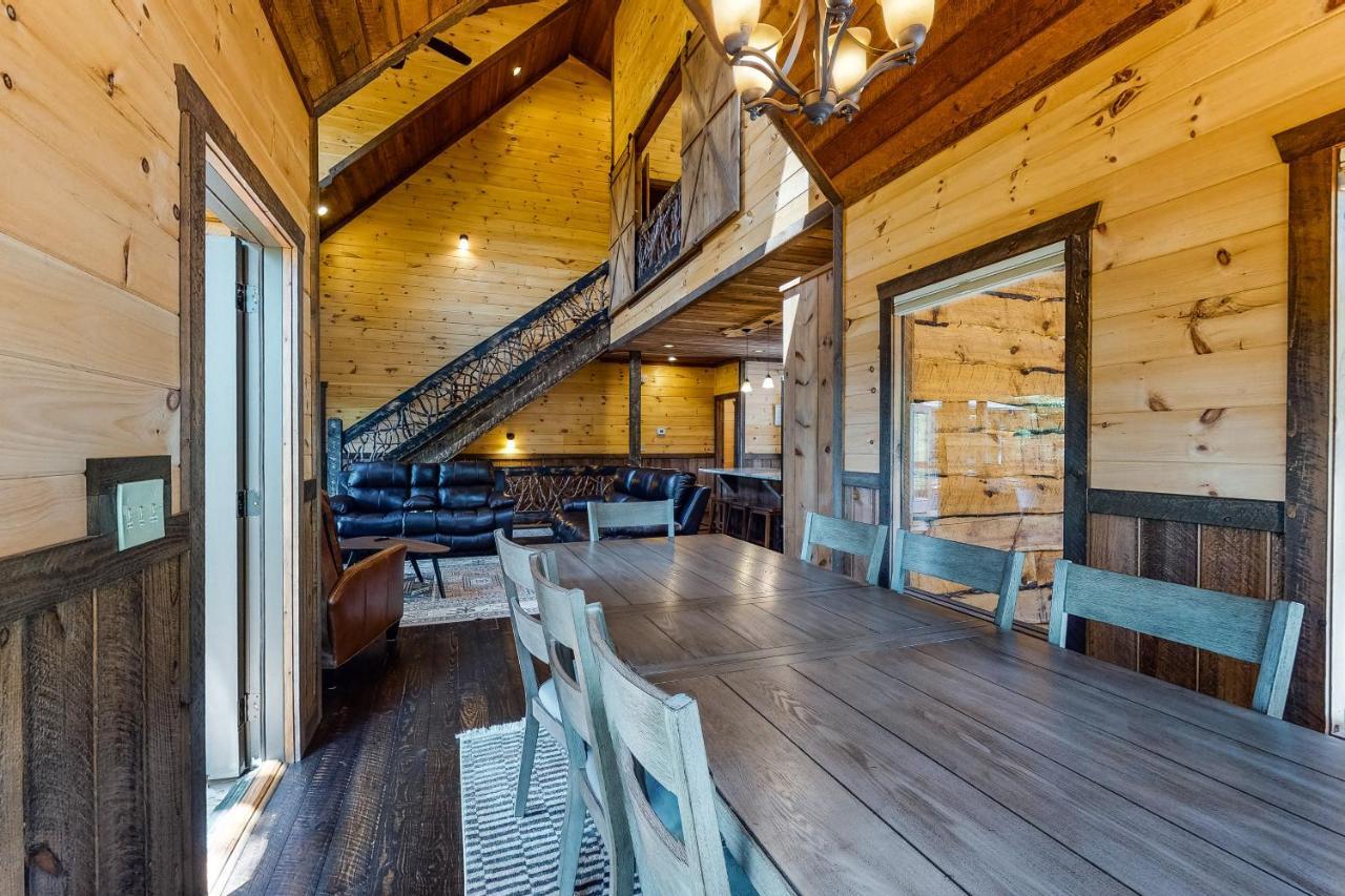 Whispering Woods Villa Блу Ридж Екстериор снимка
