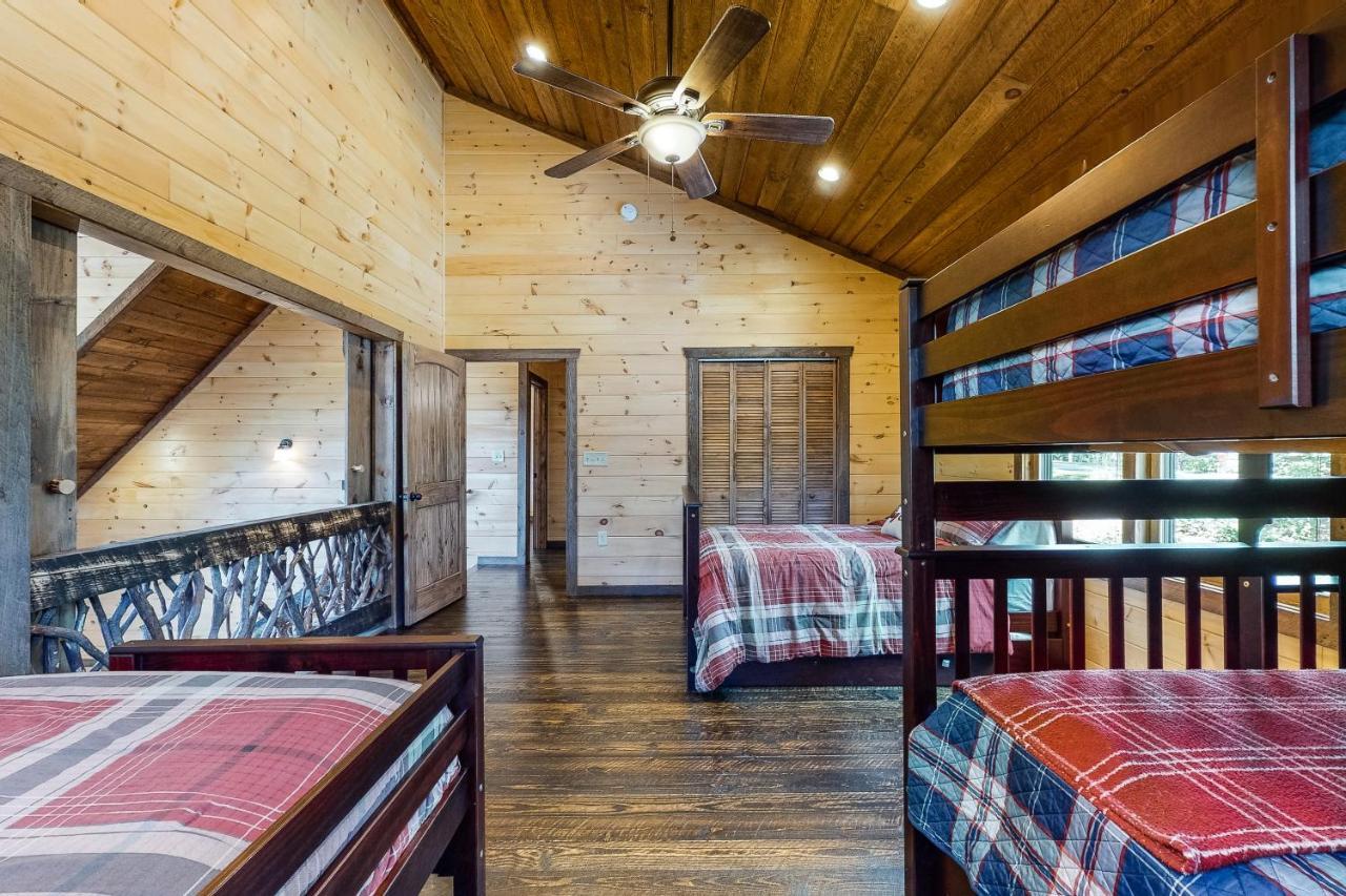 Whispering Woods Villa Блу Ридж Екстериор снимка