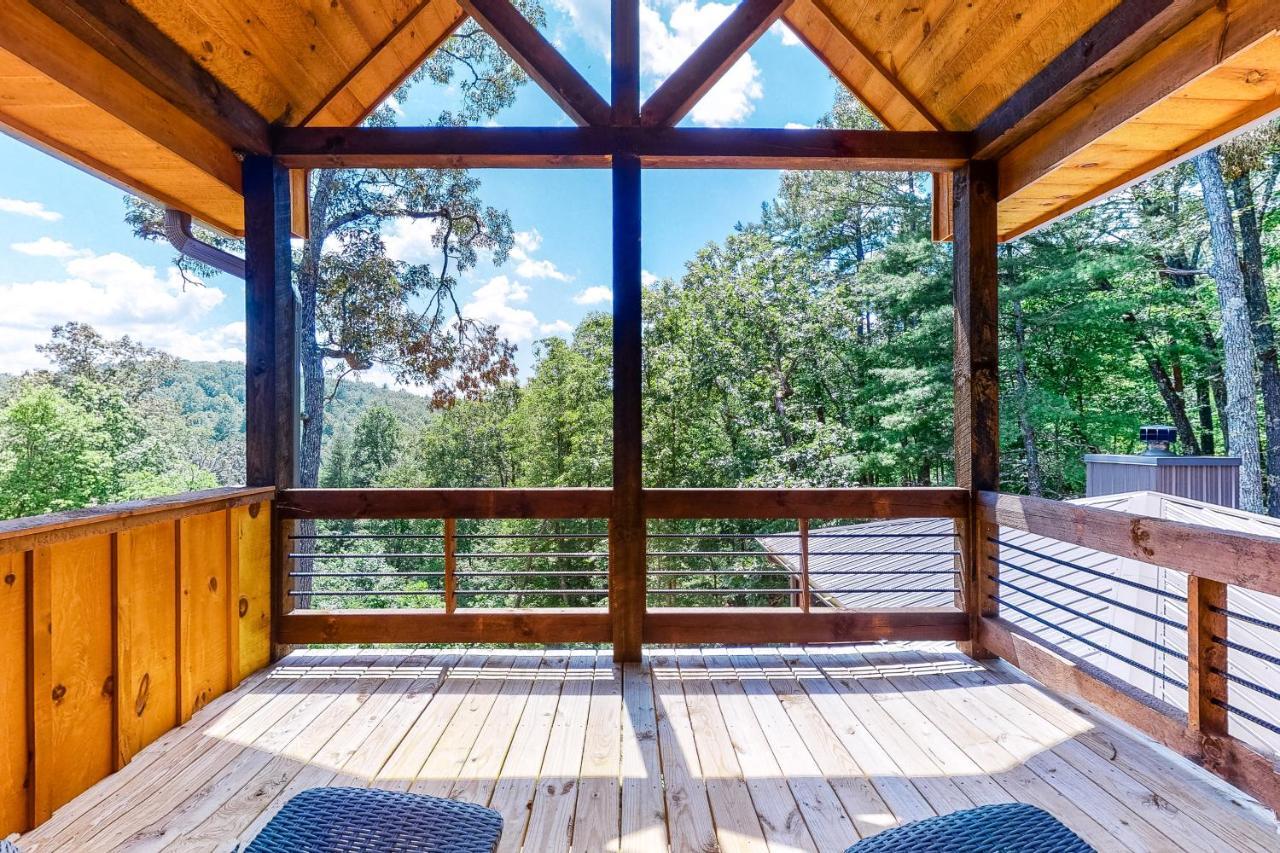 Whispering Woods Villa Блу Ридж Екстериор снимка