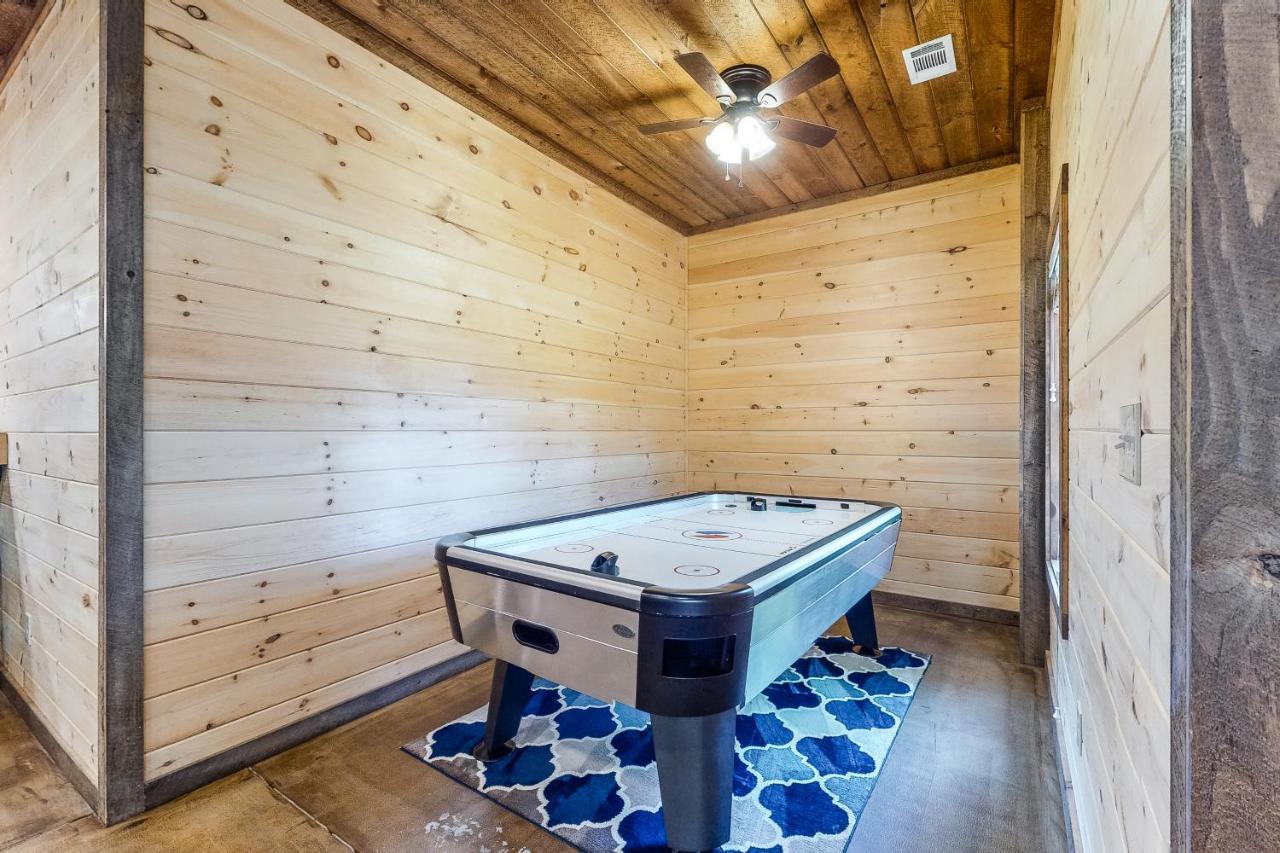 Whispering Woods Villa Блу Ридж Екстериор снимка