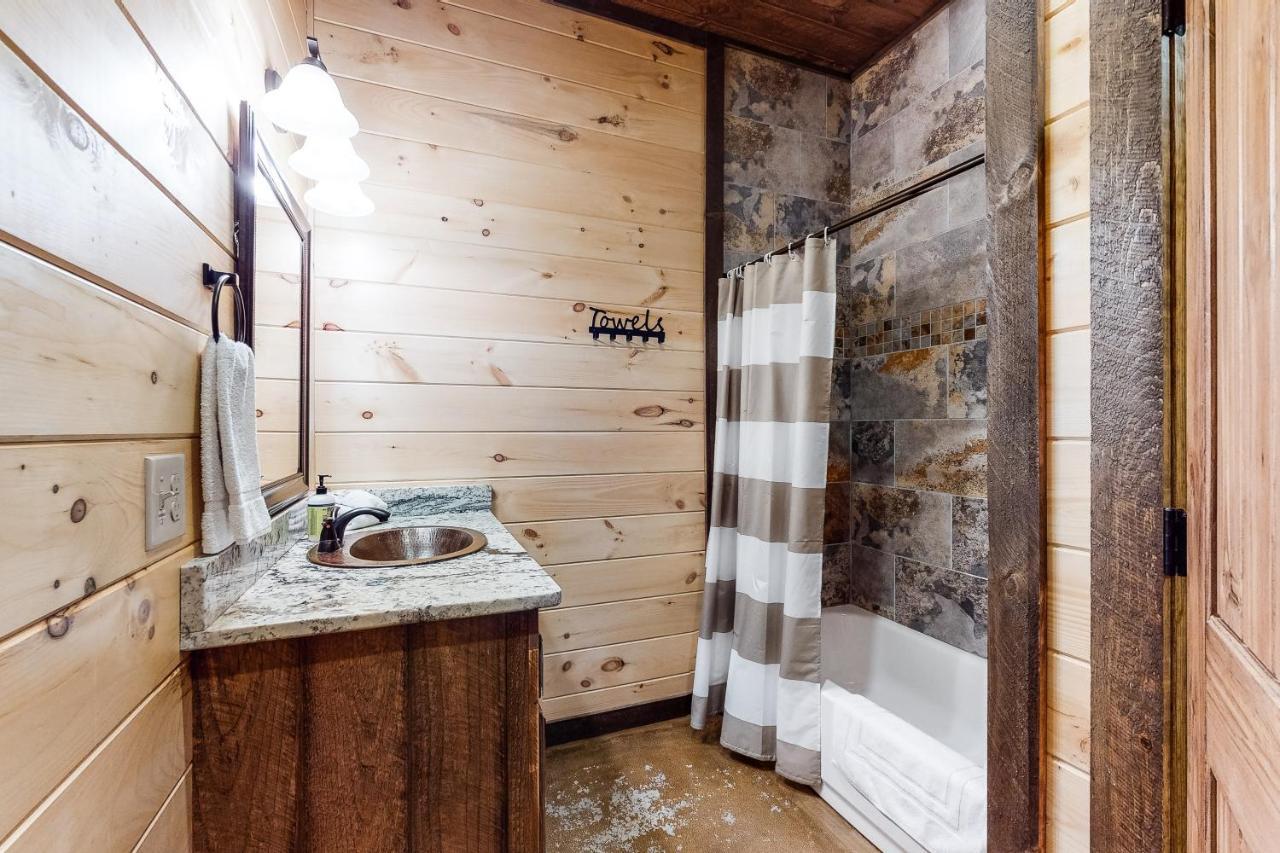 Whispering Woods Villa Блу Ридж Екстериор снимка
