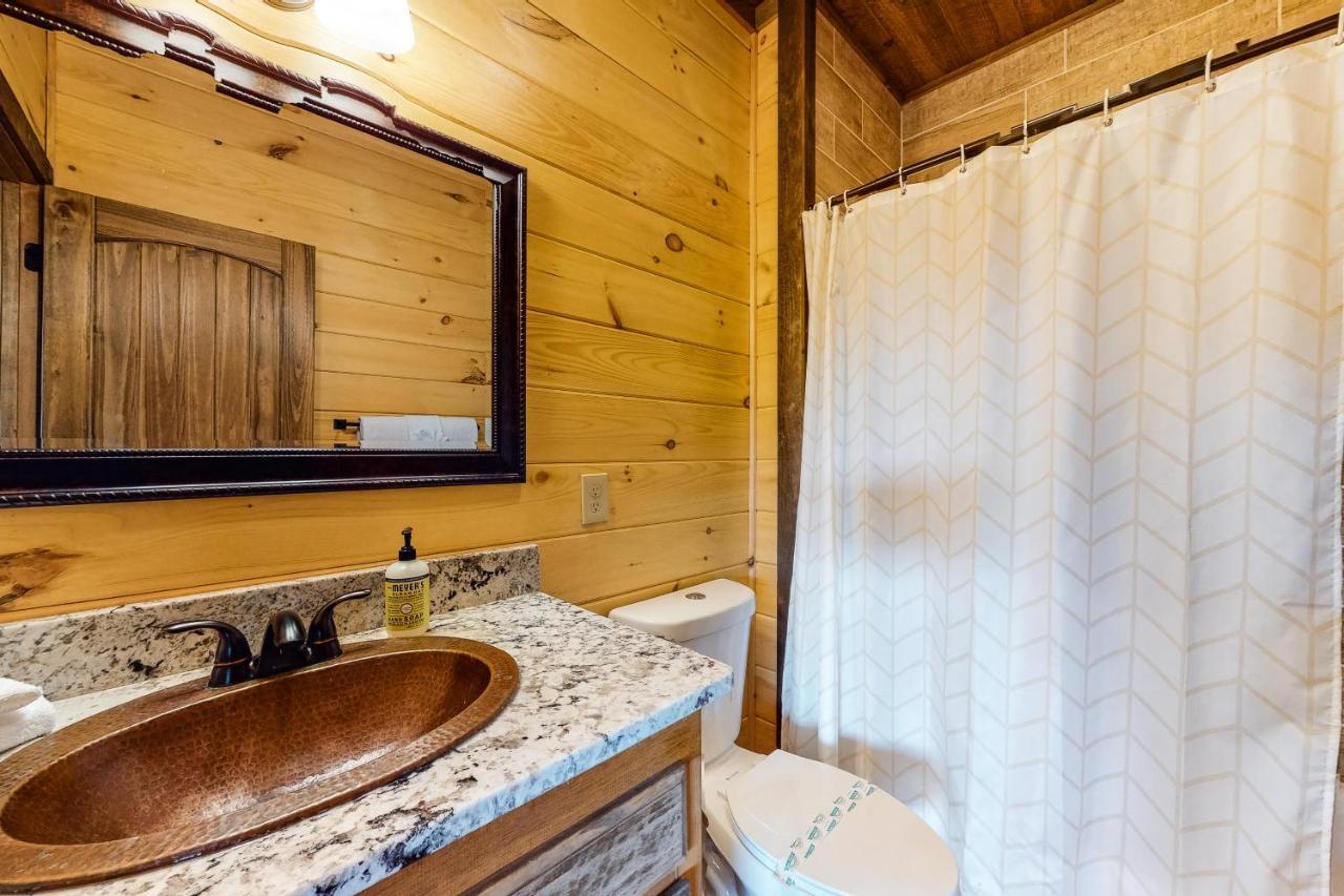 Whispering Woods Villa Блу Ридж Екстериор снимка