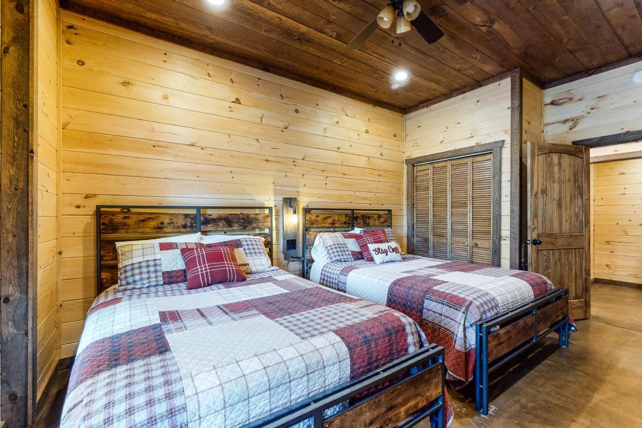 Whispering Woods Villa Блу Ридж Екстериор снимка