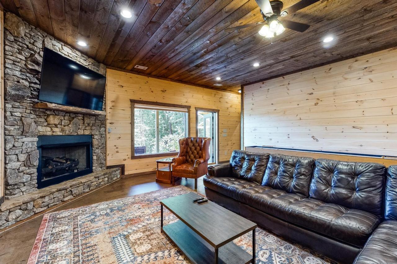 Whispering Woods Villa Блу Ридж Екстериор снимка