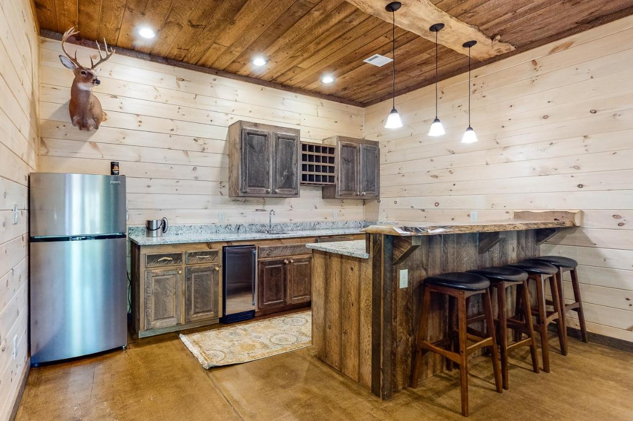 Whispering Woods Villa Блу Ридж Екстериор снимка