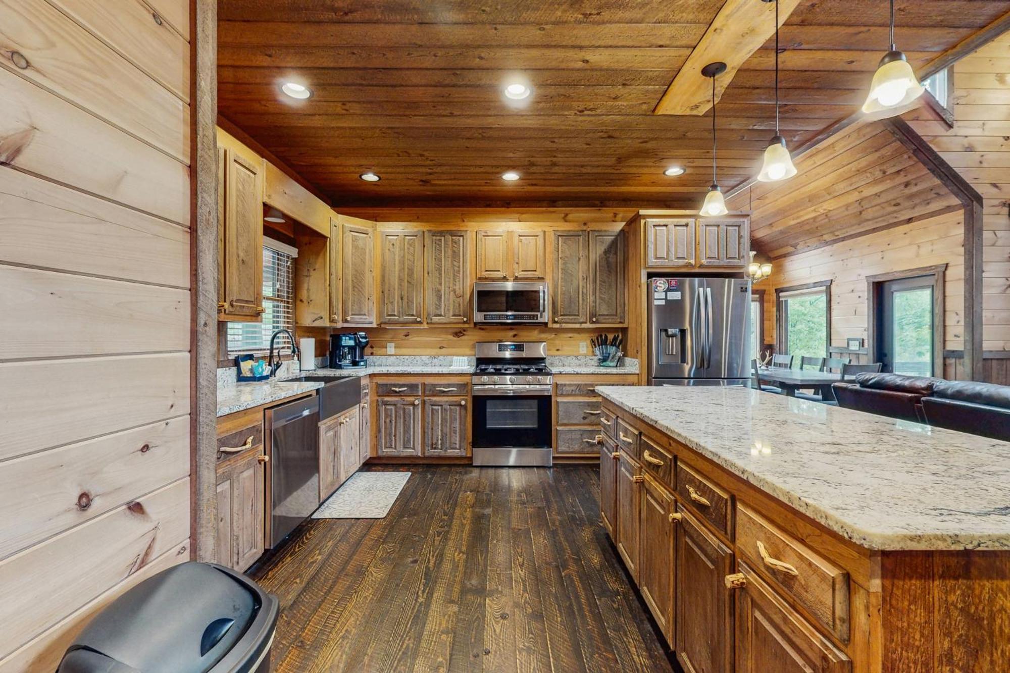 Whispering Woods Villa Блу Ридж Екстериор снимка