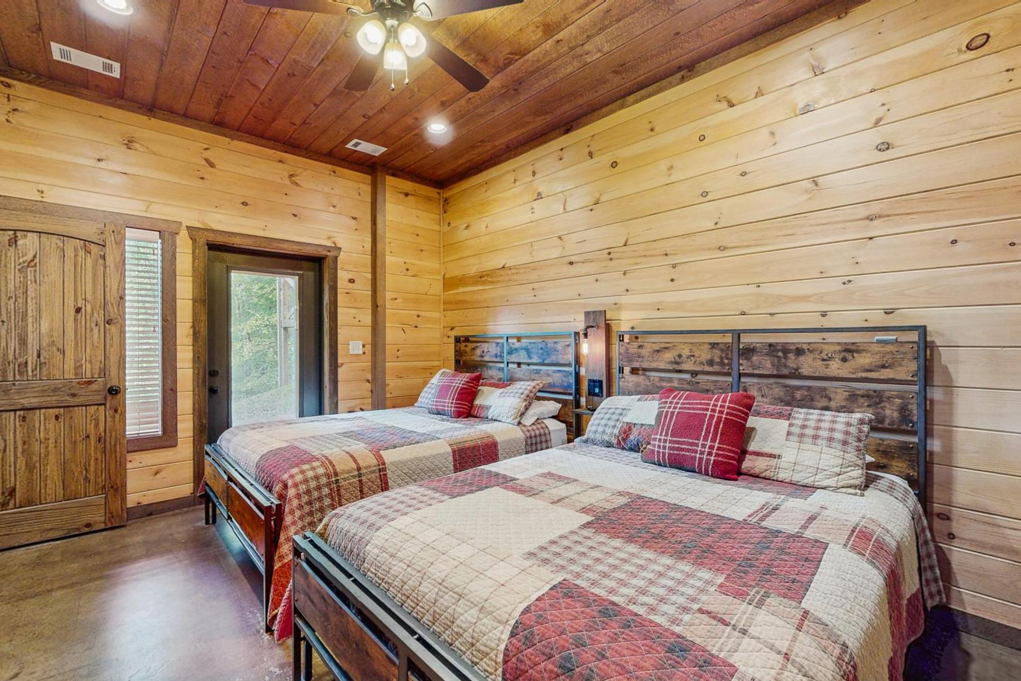 Whispering Woods Villa Блу Ридж Екстериор снимка