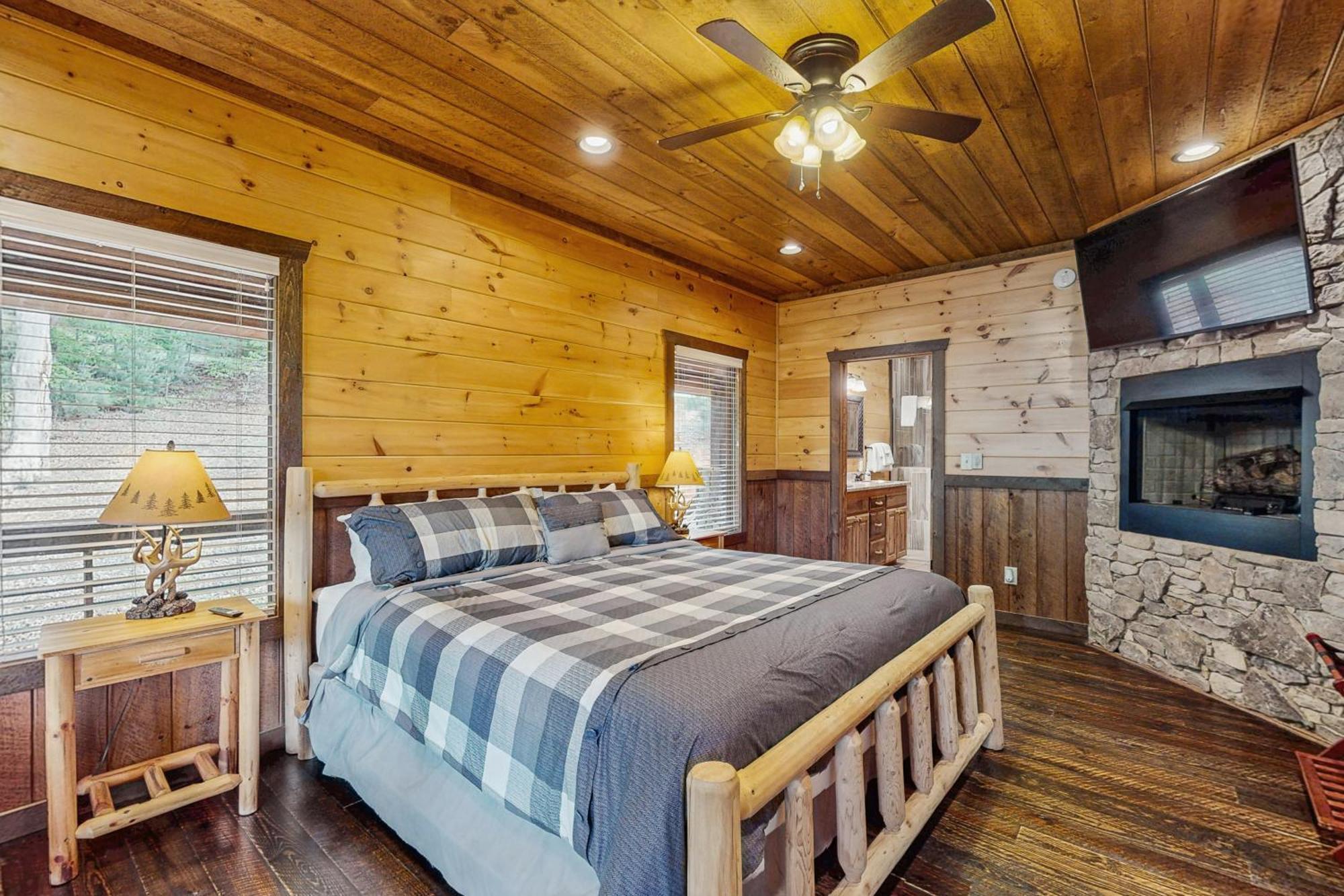 Whispering Woods Villa Блу Ридж Екстериор снимка