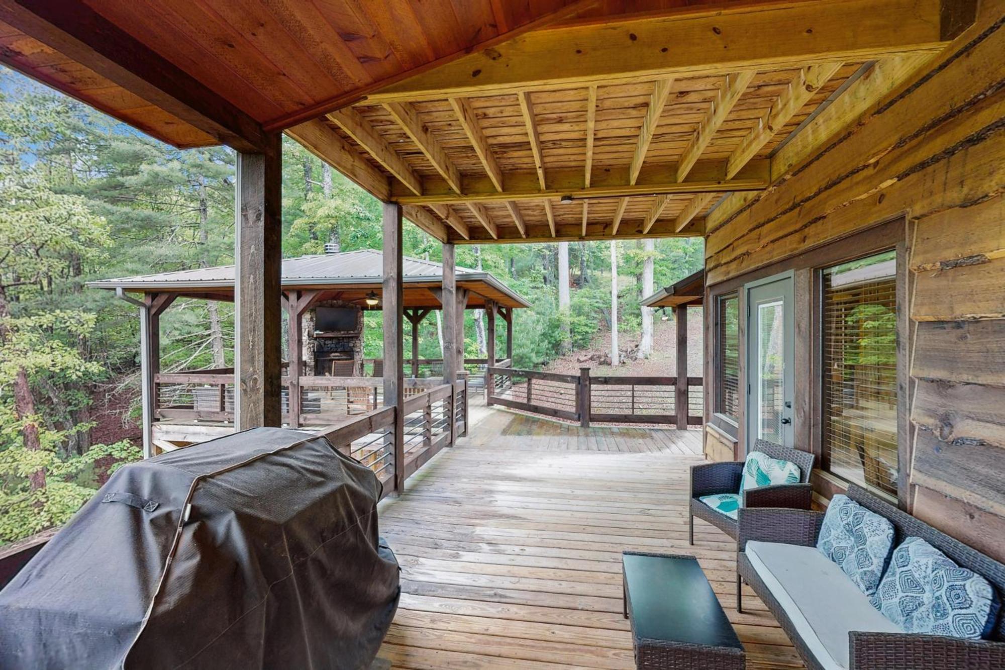 Whispering Woods Villa Блу Ридж Екстериор снимка