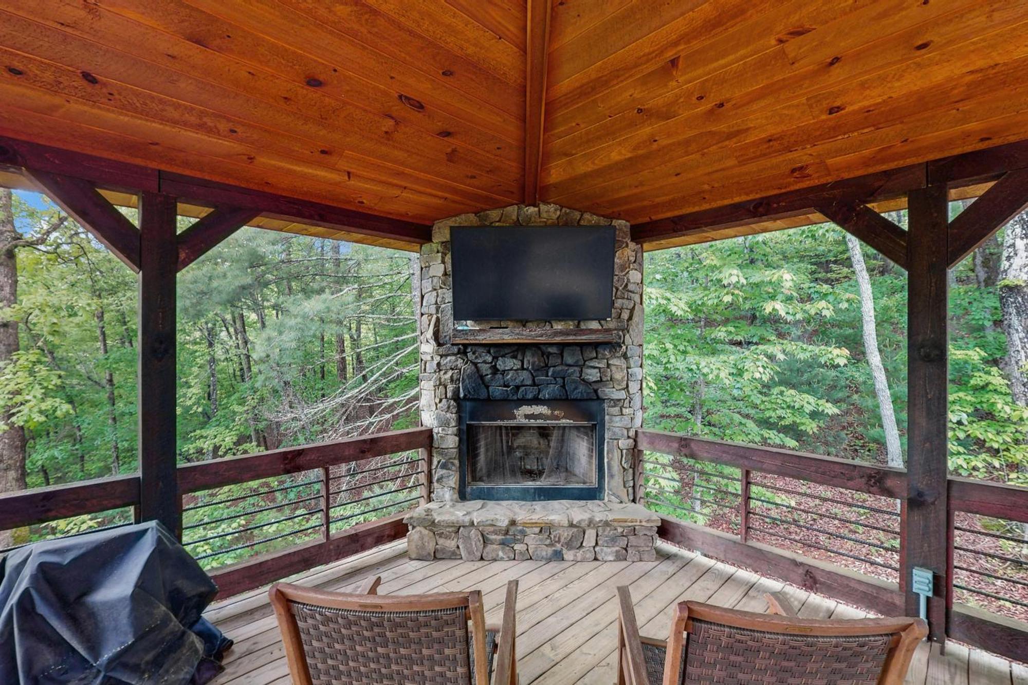 Whispering Woods Villa Блу Ридж Екстериор снимка